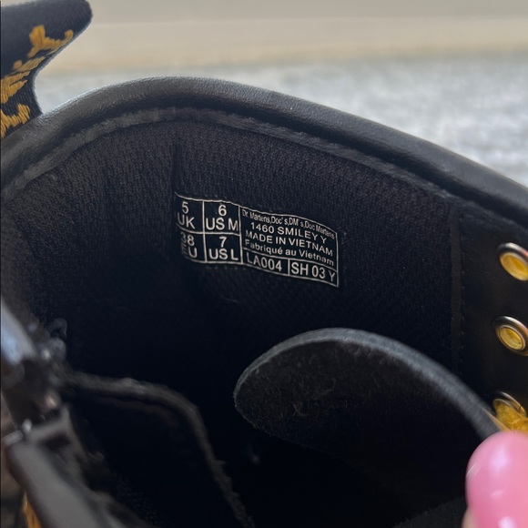 Dr. Martens Smiley Face Black Boots - Picture 4 of 6